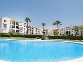 Modern Coastal Apartment Near Puerto Banús